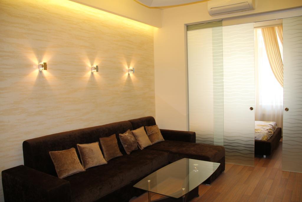 Apartment In Center Of Odessa Δωμάτιο φωτογραφία